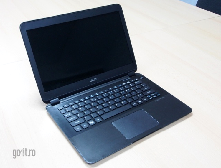 Acer Aspire S5 - tasatutură chiclet standard