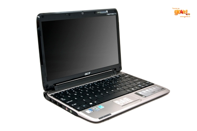 Acer Aspire One 751h cu ecran de 11.6