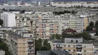 Blocuri cu mai multe scări. Proprietarii plătesc reparațiile și la scara vecină. Lege în România pentru costurile comune