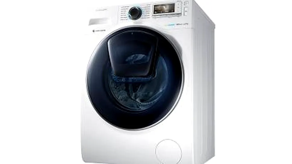 AddWash, maşina de spălat care permite adăugarea de haine în timpul programului de spălare, este disponibilă pe piaţa locală