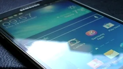 Galaxy S5, pregătit în carcasă metalică şi variantă din plastic. Preţuri şi calendarul de lansare