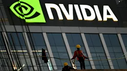 De ce scad acțiunile Nvidia și ale marilor producători de cipuri. Investitorii devin mai prudenți în privința boom-ului AI
