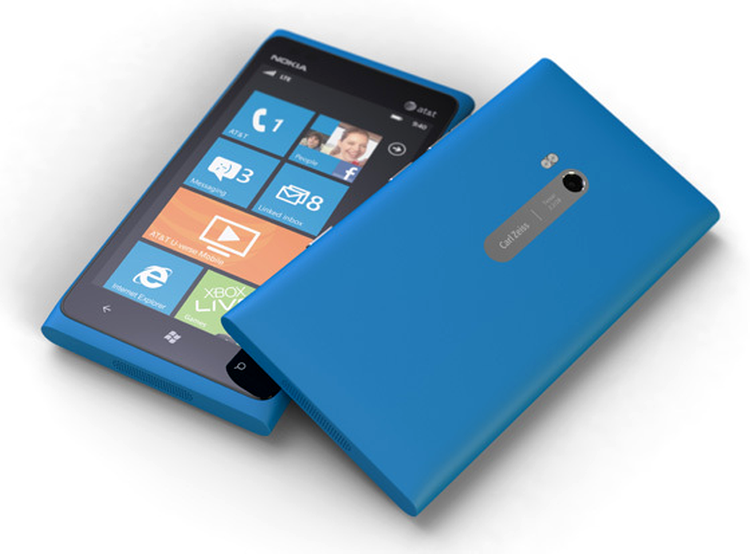 Nokia Lumia 900, lansat oficial şi în Europa