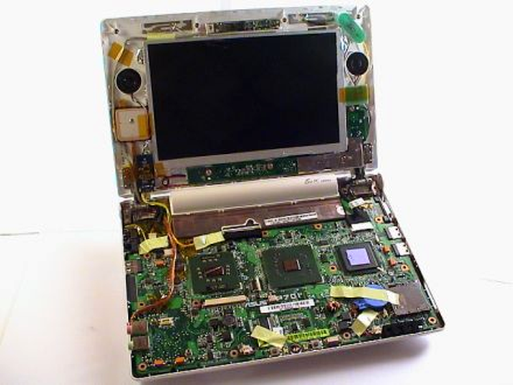 ASUS Eee PC supermodat