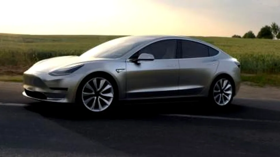 Elon Musk susţine că sistemul autopilot de pe automobilele Tesla reduce riscul de accidente cu 50%