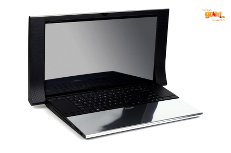 Un touchpad lipsă şi două în plus