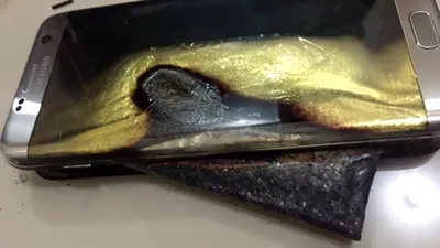 Un telefon Galaxy S7 edge a luat foc în timp ce era transportat în buzunar