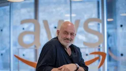 EXCLUSIV | Interviu eveniment cu Dr. Werner Vogels, CTO al Amazon, despre joburile din IT în era AI, cât de aproape suntem de AGI și declinul cognitiv la noile generații cauzat de ecrane