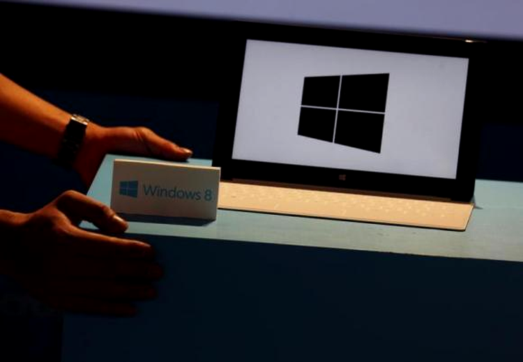 China interzice folosirea sistemului Windows 8 în toate instituţiile guvernamentale