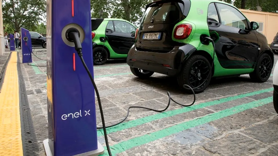 Enel X anunţă instalarea a peste 2.500 de puncte de încărcare pentru maşini electrice în România