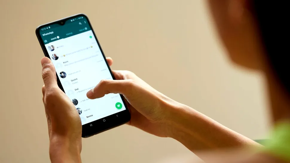 WhatsApp permite acum activarea permanentă a funcției disappearing messages