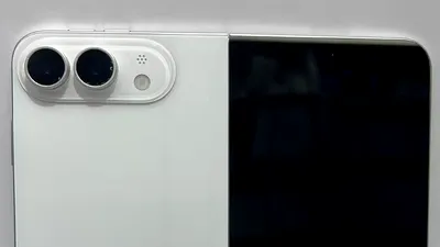 Iată cum arată foliile de protecție pentru iPhone Ultra. Ce detalii dezvăluie despre viitorul plabil de la Apple