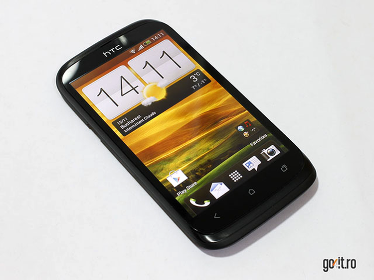 HTC Desire X - ecranul Super LCD de 4 inch