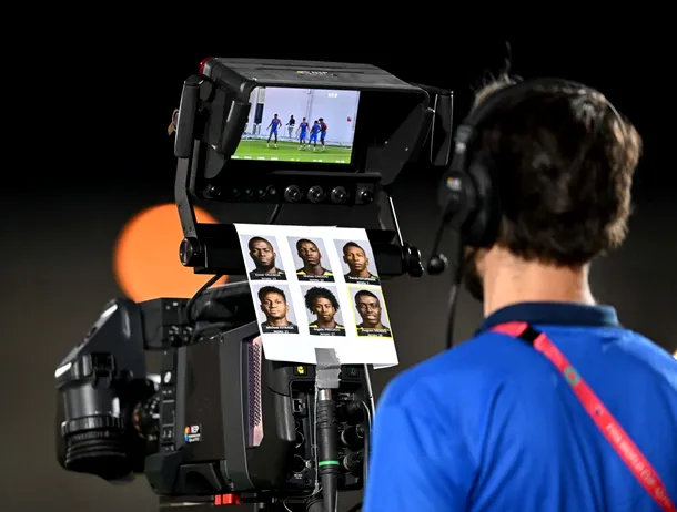 Lenovo devine partener oficial al FIFA și susține că tehnologia sa poate reduce latența dintre spectacolul de pe teren și transmisiune 