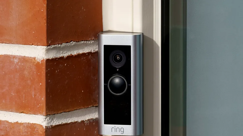 Utilizatorii deconectează sau distrug camerele Ring: Amazon anulează parteneriatul cu compania de supraveghere Flock. Preocupări majore legate de confidențialitate și libertăți civile