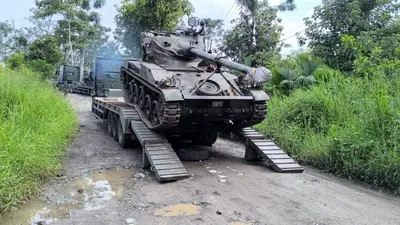 Nu, nu este „World of Tanks”: Tancuri AMX-13, vechi de zeci de ani, folosite recent în lupta cu mafia aurului