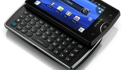 Sony Ericsson Xperia mini pro - e mic, dar are tastatură