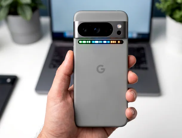 Google lucrează la un laptop Pixel și la funcția de iluminare „Pixel Glow”, care va fi disponibilă și pe telefoane