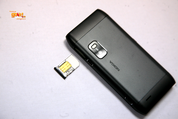 Nokia E7