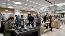 Veniturile pieței de smartphone-uri au atins un nivel record în trimestrul al doilea din 2026, deși livrările au scăzut