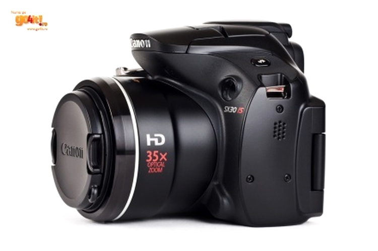 Canon PowerShot SX30 IS este disponibil în magazinele din ţara noastră