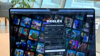 Roblox implementează la nivel global verificarea facială obligatorie pentru toți utilizatorii care vor să acceseze funcția de chat