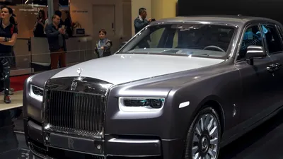 Mașina electrică care este mai dorită decât un Rolls-Royce Phantom. Românii preferă tot o „nemțoaică”, cu motor tradițional