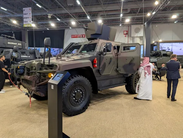 Noile vehicule blindate Cobra II 4×4 vor putea fi văzute pe drumuri publice în aceste zile