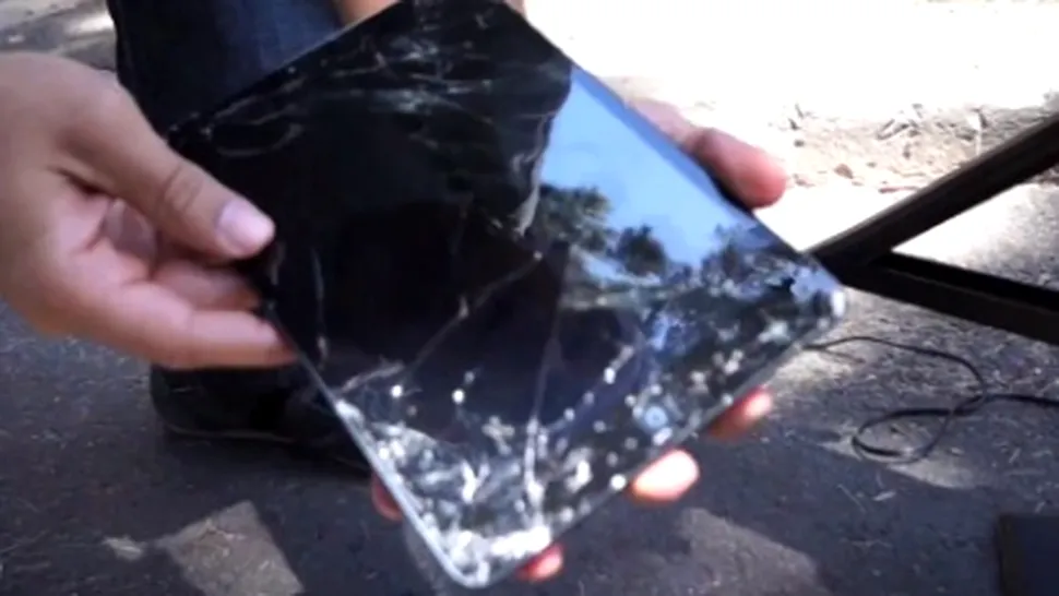 iPad Mini, Nexus 7 şi iPad 3 fac cunoştinţă cu asfaltul