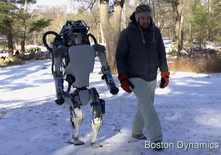 Fără cabluri şi complet autonom, ATLAS 2.0 anunţă un viitor în care roboţii bipezi păşesc nestingheriţi printre oameni