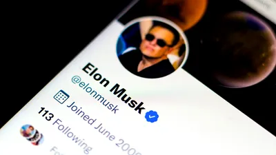 Elon Musk dorește să taxeze anumiți utilizatori pentru acces la Twitter