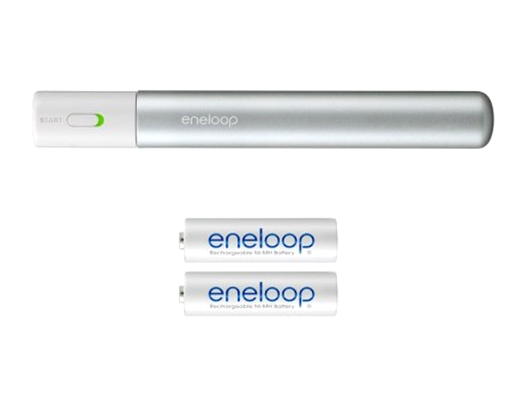 Eneloop Stick Booster include doi acumulatori