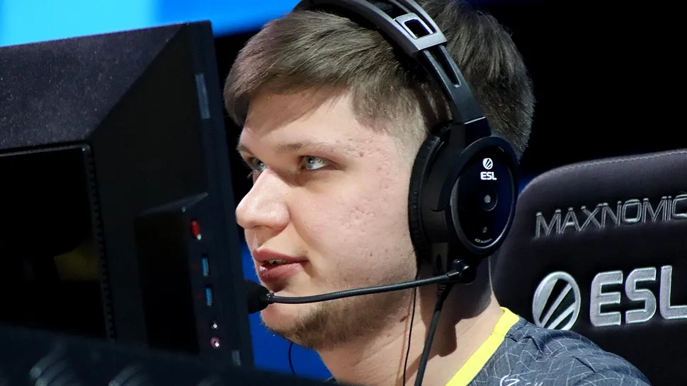 Federația Ucraineană de Esports l-a suspendat pe jucătorul de CS2 „s1mple” pentru că joacă alături de ruși