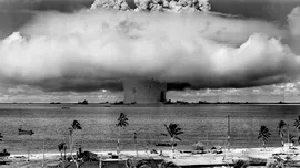 Raport: Războiul nuclear și folosirea abuzivă a inteligenței artificiale, printre riscurile care pot amenința existența omenirii până în 2100