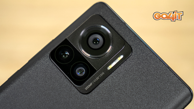 Motorola Edge 30 Ultra camera