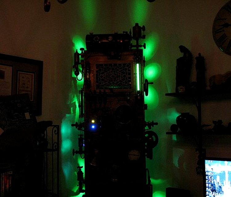 Vedere nocturna a carcasei steampunk