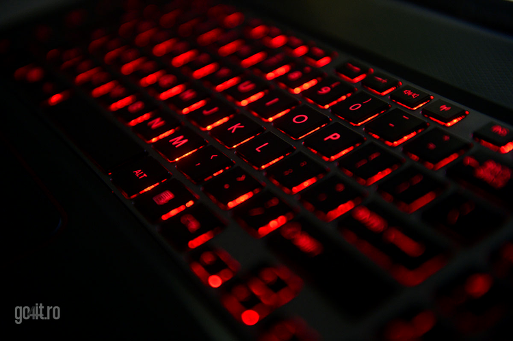 Toshiba Qosmio X870 - tastatura iluminată