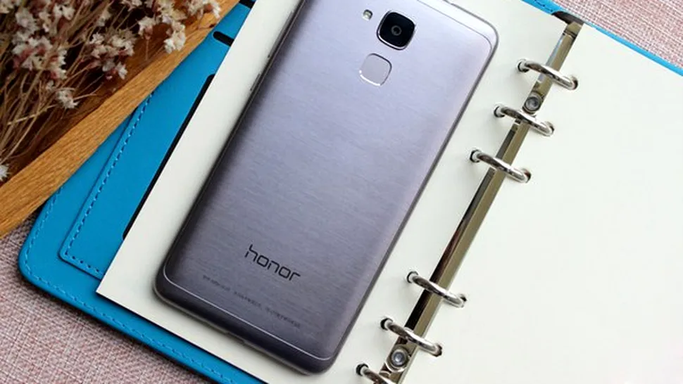 Huawei honor Note 8 - telefon Android cu ecran gigant şi procesor puternic