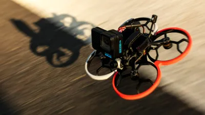 GoPro anunță Hero 10 Bones, o cameră de acțiune dedicată dronelor FPV