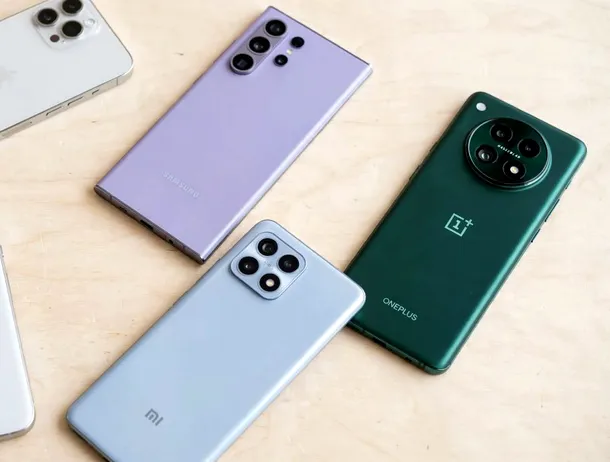 Uită de criza memoriei RAM: Noile tarife americane ar putea scumpi smartphone-urile și alte electronice