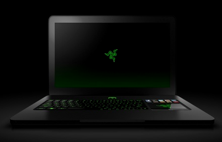 Razer Blade - cu ecran de 17.3"