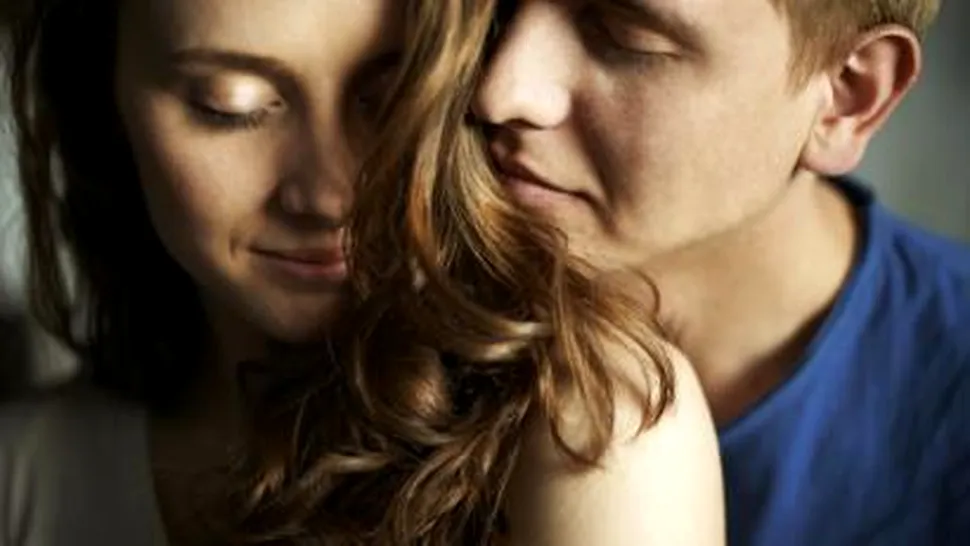 Smell Dating, serviciul de întâlniri în care îţi alegi partenerul după mirosul corporal [VIDEO]