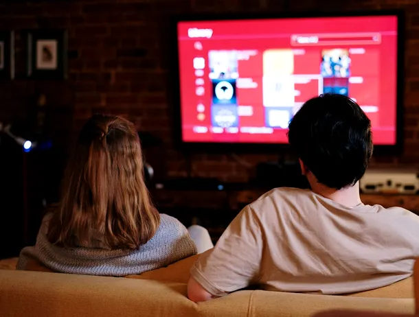 Trei televizoare accesibile de la Dedeman. Oferte sub pragul psihologic de 600 de LEI