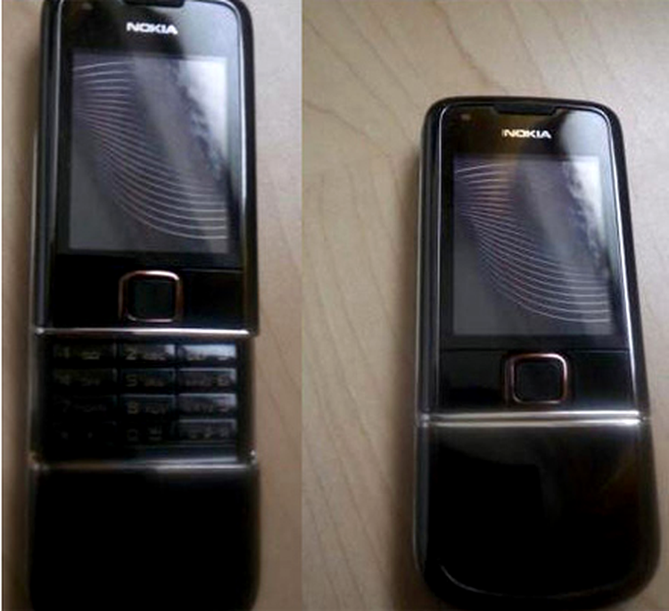 Nokia 8900