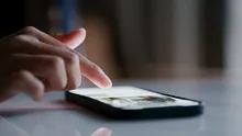 Piața smartphone-urilor s-a schimbat radical în ultimii opt ani. Samsung și Apple au câștigat teren, iar volumul global a scăzut