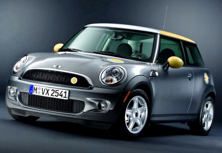 Mini E - 500 de unitati cu motor electric
