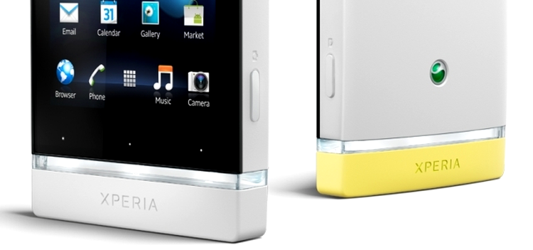 Sony Xperia U - disponibil şi pe alb