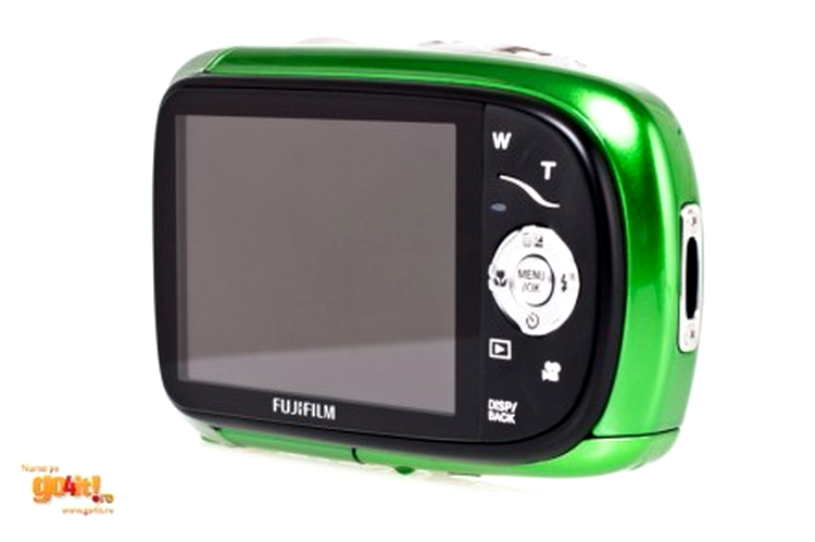 FujiFilm FinePix XP10 - ecranul de 2.7