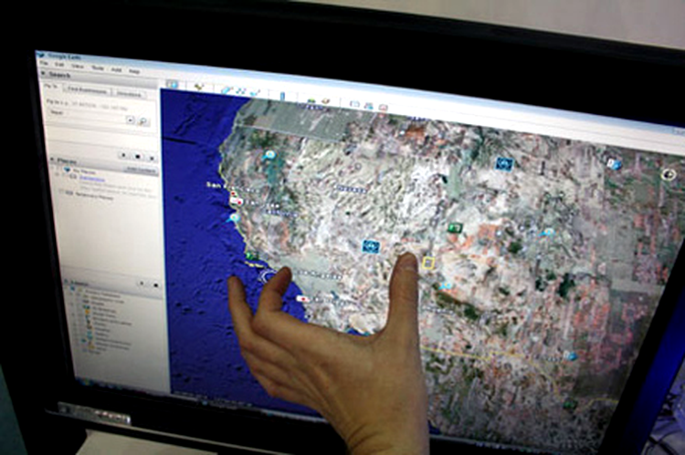 Albatron LCD multi-touch