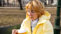 Pensionarii ar putea primi banii înapoi. CCR judecă taxa CASS aplicată pensiilor